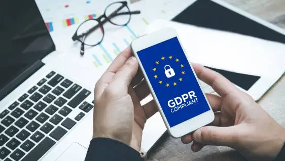 DATA PROTECTION: IL GARANTE TORNA SULLA CONSERVAZIONE DELLE MAIL E DEI LOG AZIENDALI