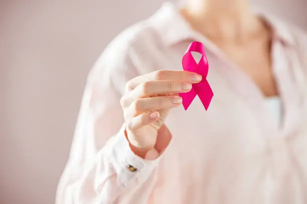 LAVORATORI AFFETTI DA MALATTIE ONCOLOGICHE, INVALIDANTI E CRONICHE: PIÙ TUTELE CON LA NUOVA LEGGE