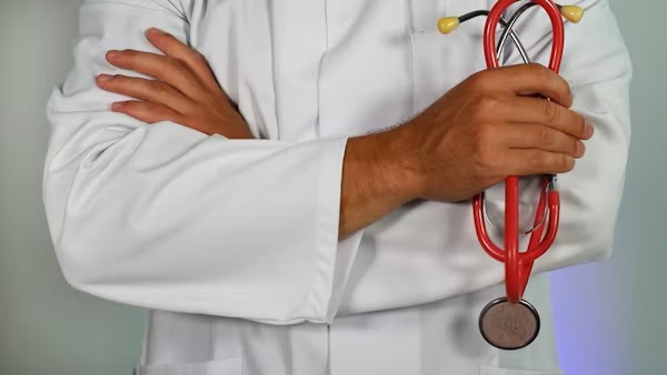 MALATTIA: TUTELA ESTESA AL GIORNO PRECEDENTE ANCHE PER LE VISITE AMBULATORIALI